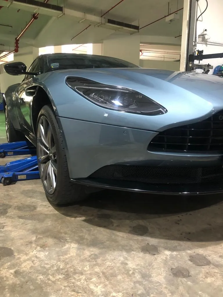 Picture of a Porsche in KYC tyre garage